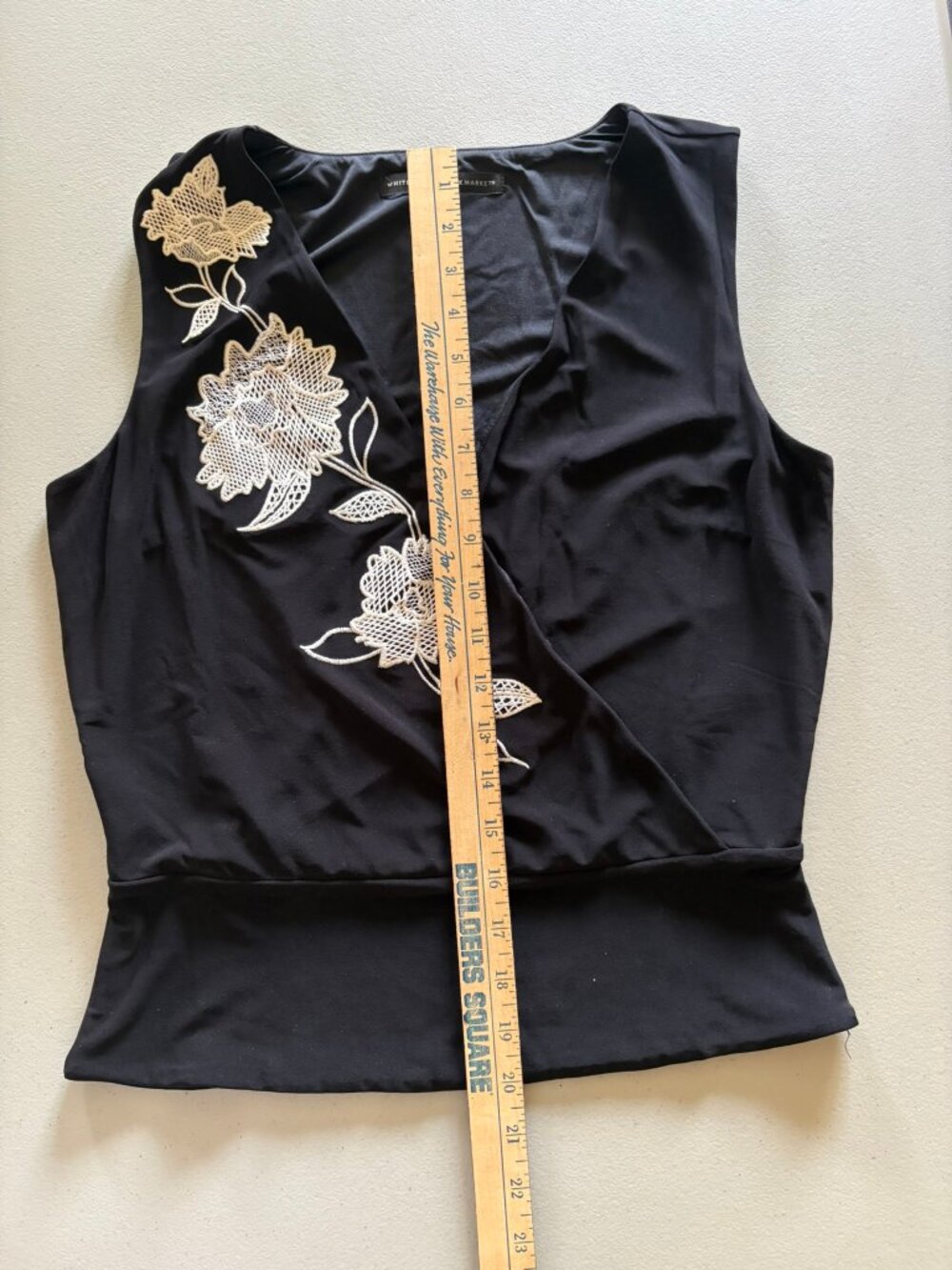 White House Black Market size XS black top - Picture 9 of 12